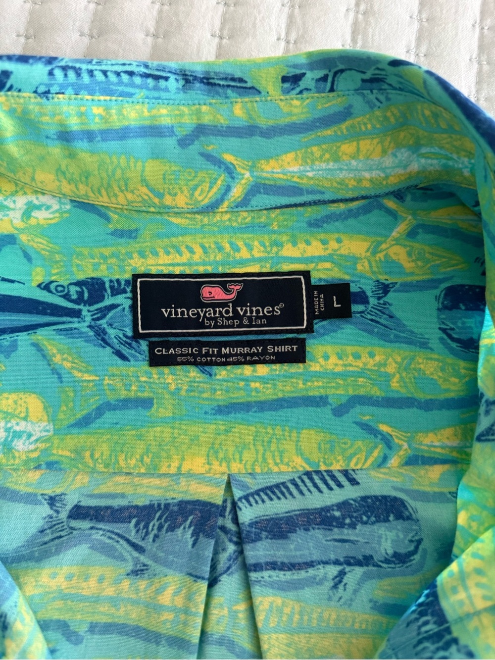 Vineyard Vines Murray Shirt Fish Print | Classic Fit Button Down | L - Picture 3 of 7